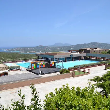 Apartahotel Le Corti Di Cugnana